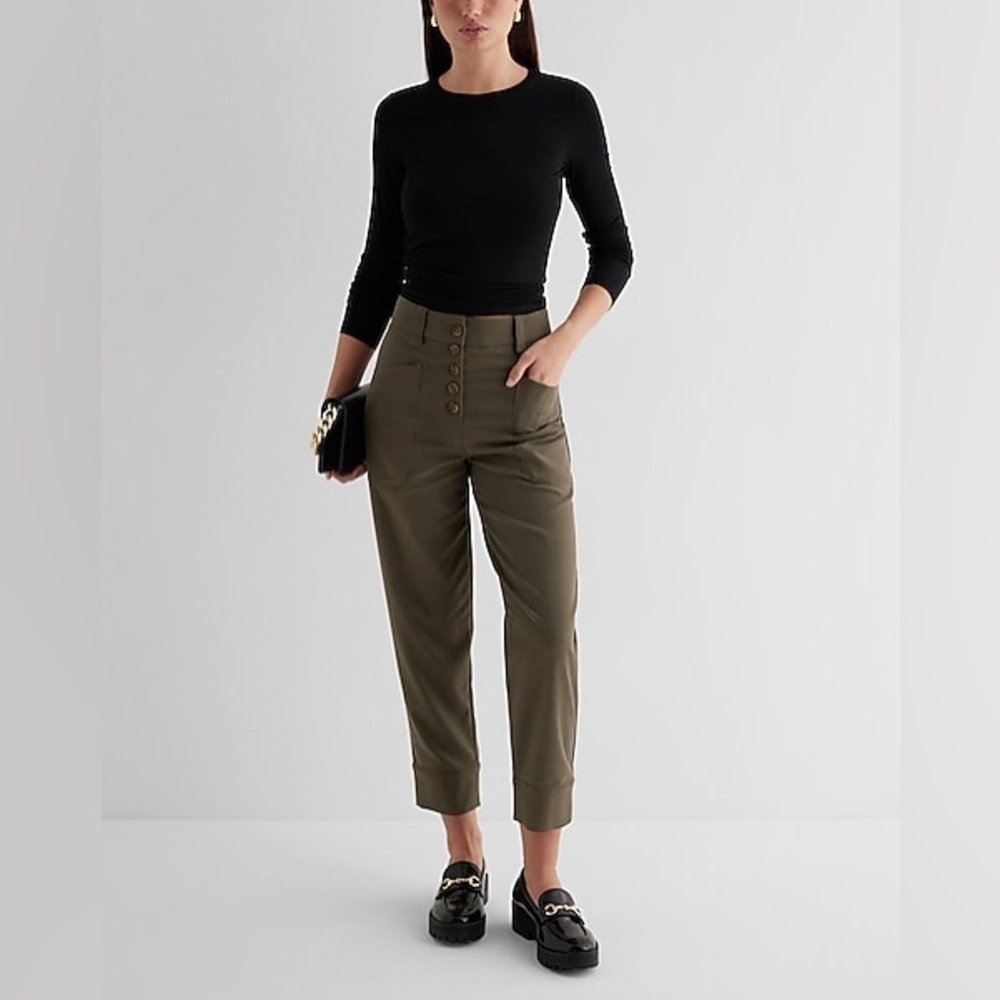 NWOT Express High Waisted Exposed Button Front Ankle Pant
